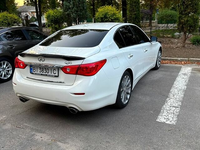 Білий Інфініті Q50, об'ємом двигуна 3 л та пробігом 140 тис. км за 16500 $, фото 1 на Automoto.ua