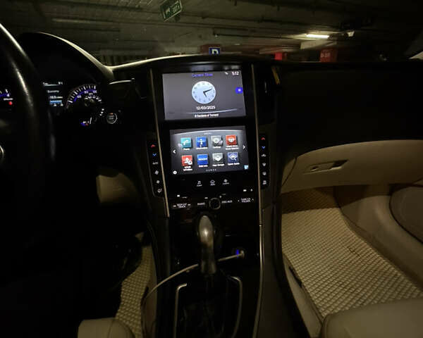 Белый Инфинити Q50, объемом двигателя 1.99 л и пробегом 105 тыс. км за 17500 $, фото 13 на Automoto.ua