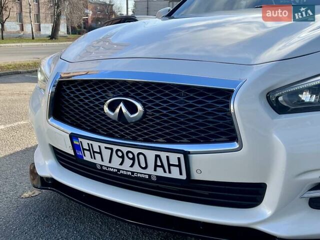 Білий Інфініті Q50, об'ємом двигуна 2.14 л та пробігом 69 тис. км за 17300 $, фото 12 на Automoto.ua