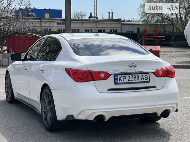 Білий Інфініті Q50, об'ємом двигуна 3 л та пробігом 122 тис. км за 21999 $, фото 10 на Automoto.ua