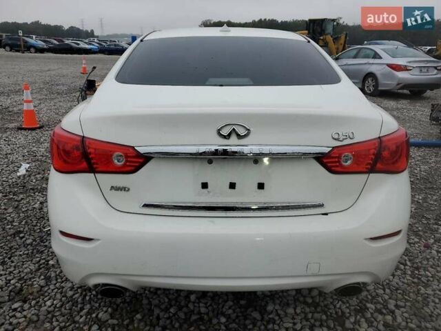 Белый Инфинити Q50, объемом двигателя 2 л и пробегом 148 тыс. км за 2200 $, фото 5 на Automoto.ua
