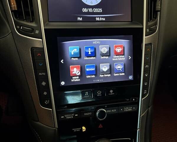 Белый Инфинити Q50, объемом двигателя 1.99 л и пробегом 97 тыс. км за 15500 $, фото 16 на Automoto.ua