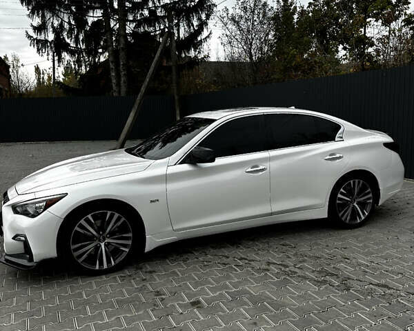 Білий Інфініті Q50, об'ємом двигуна 3 л та пробігом 152 тис. км за 15000 $, фото 6 на Automoto.ua