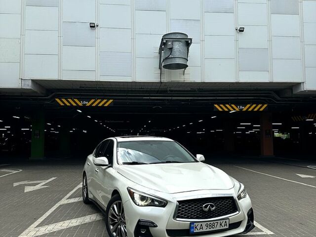 Белый Инфинити Q50, объемом двигателя 3 л и пробегом 148 тыс. км за 16500 $, фото 3 на Automoto.ua