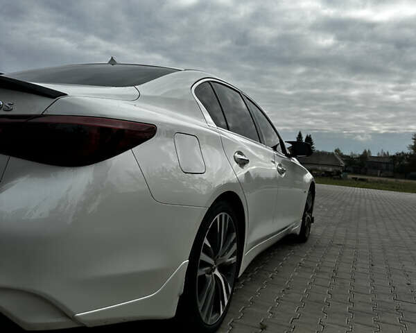 Білий Інфініті Q50, об'ємом двигуна 3 л та пробігом 152 тис. км за 15000 $, фото 20 на Automoto.ua