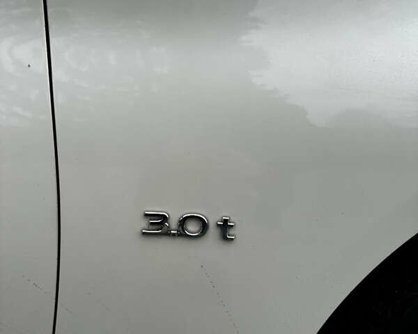 Білий Інфініті Q50, об'ємом двигуна 3 л та пробігом 152 тис. км за 15000 $, фото 24 на Automoto.ua