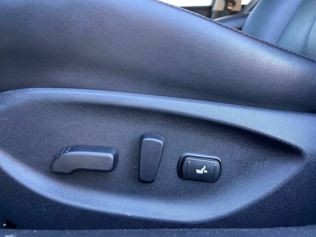 Белый Инфинити Q50, объемом двигателя 3 л и пробегом 82 тыс. км за 15500 $, фото 17 на Automoto.ua