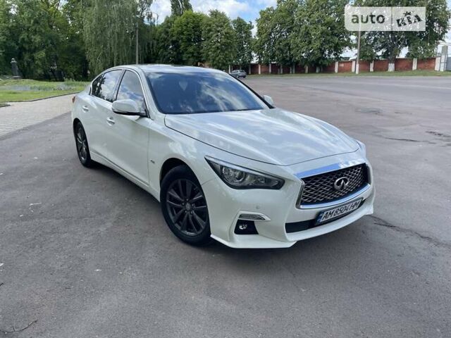 Білий Інфініті Q50, об'ємом двигуна 1.99 л та пробігом 66 тис. км за 15700 $, фото 4 на Automoto.ua