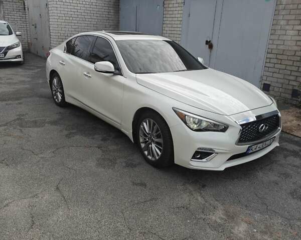 Білий Інфініті Q50, об'ємом двигуна 3 л та пробігом 115 тис. км за 15500 $, фото 3 на Automoto.ua
