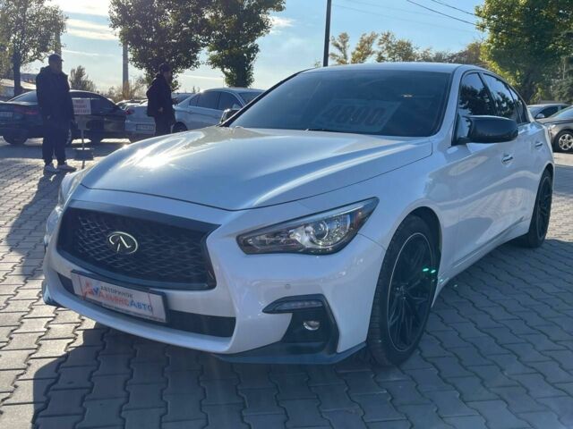 Белый Инфинити Q50, объемом двигателя 3 л и пробегом 82 тыс. км за 15500 $, фото 2 на Automoto.ua