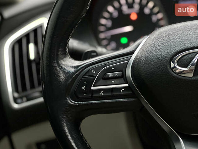 Білий Інфініті Q50, об'ємом двигуна 3 л та пробігом 60 тис. км за 20300 $, фото 10 на Automoto.ua