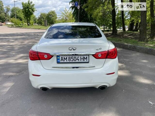 Білий Інфініті Q50, об'ємом двигуна 1.99 л та пробігом 66 тис. км за 15700 $, фото 10 на Automoto.ua