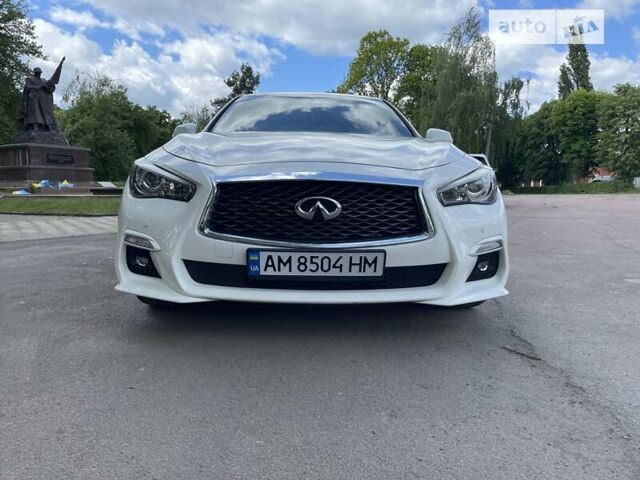 Білий Інфініті Q50, об'ємом двигуна 1.99 л та пробігом 66 тис. км за 15700 $, фото 5 на Automoto.ua