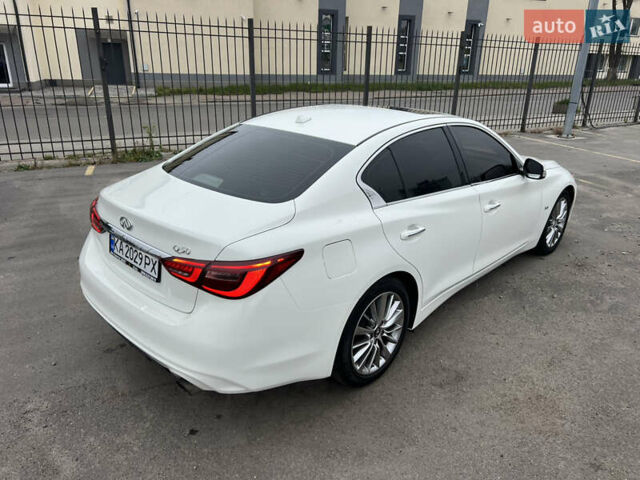 Белый Инфинити Q50, объемом двигателя 3 л и пробегом 144 тыс. км за 15900 $, фото 10 на Automoto.ua