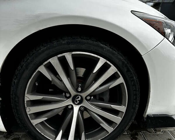 Білий Інфініті Q50, об'ємом двигуна 3 л та пробігом 152 тис. км за 15000 $, фото 21 на Automoto.ua