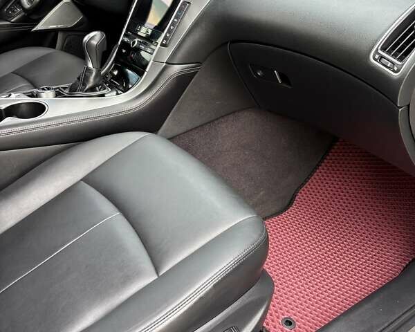 Белый Инфинити Q50, объемом двигателя 1.99 л и пробегом 97 тыс. км за 15500 $, фото 12 на Automoto.ua