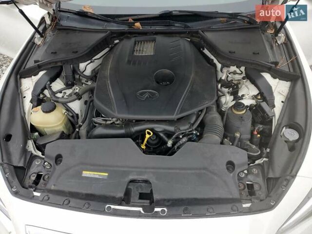 Белый Инфинити Q50, объемом двигателя 2 л и пробегом 148 тыс. км за 2200 $, фото 10 на Automoto.ua