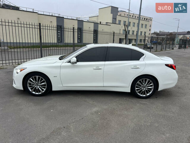 Белый Инфинити Q50, объемом двигателя 3 л и пробегом 144 тыс. км за 14500 $, фото 5 на Automoto.ua