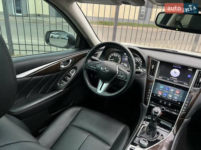 Белый Инфинити Q50, объемом двигателя 3 л и пробегом 144 тыс. км за 15900 $, фото 29 на Automoto.ua