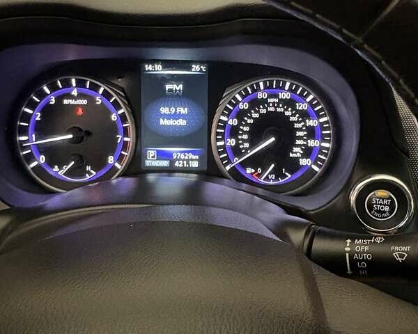 Белый Инфинити Q50, объемом двигателя 1.99 л и пробегом 97 тыс. км за 15500 $, фото 15 на Automoto.ua