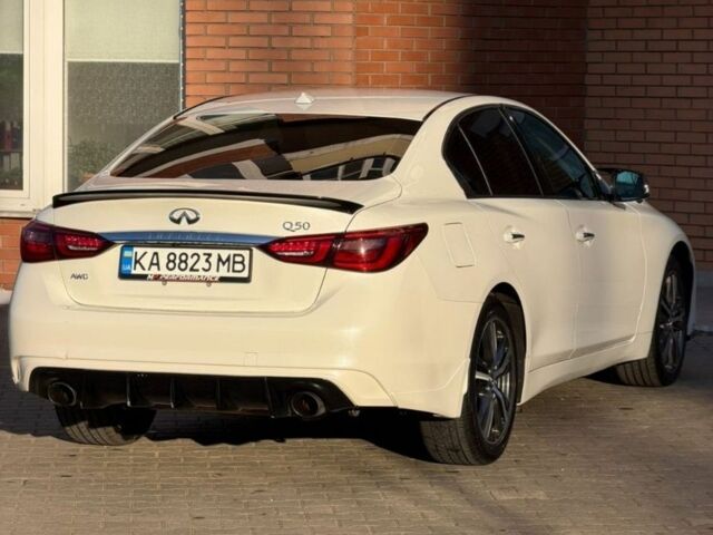 Білий Інфініті Q50, об'ємом двигуна 3 л та пробігом 89 тис. км за 18000 $, фото 12 на Automoto.ua