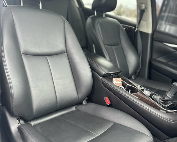 Білий Інфініті Q50, об'ємом двигуна 3 л та пробігом 155 тис. км за 14999 $, фото 19 на Automoto.ua