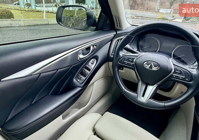 Белый Инфинити Q50, объемом двигателя 3 л и пробегом 119 тыс. км за 17000 $, фото 17 на Automoto.ua