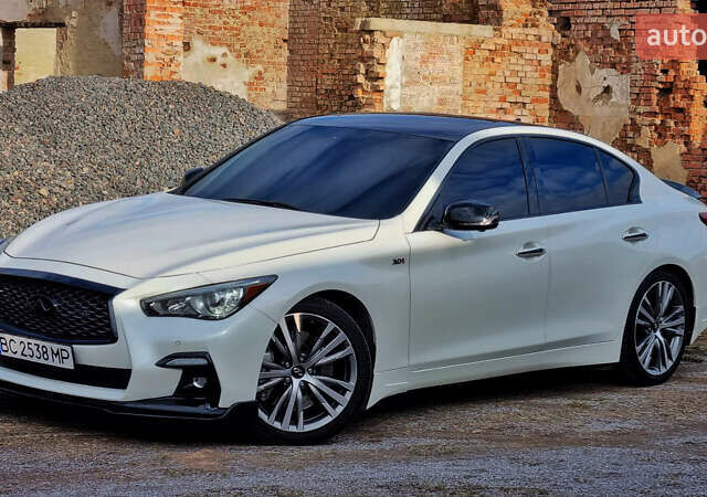 Білий Інфініті Q50, об'ємом двигуна 3 л та пробігом 58 тис. км за 21500 $, фото 1 на Automoto.ua