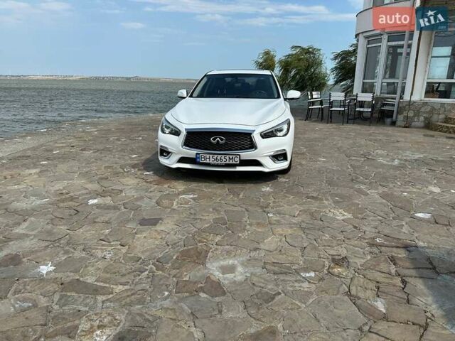 Белый Инфинити Q50, объемом двигателя 3 л и пробегом 103 тыс. км за 18333 $, фото 24 на Automoto.ua