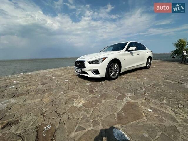 Белый Инфинити Q50, объемом двигателя 3 л и пробегом 103 тыс. км за 18333 $, фото 12 на Automoto.ua