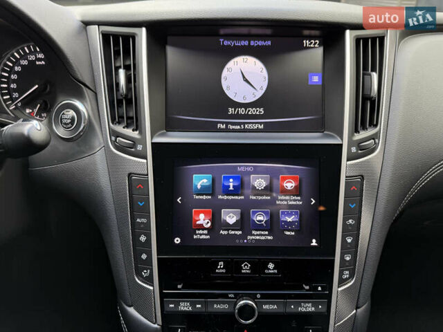 Белый Инфинити Q50, объемом двигателя 2 л и пробегом 117 тыс. км за 18000 $, фото 15 на Automoto.ua