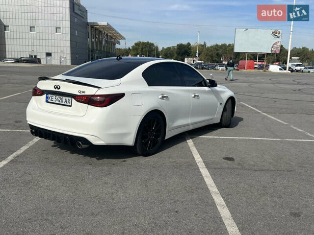 Білий Інфініті Q50, об'ємом двигуна 3 л та пробігом 140 тис. км за 15800 $, фото 2 на Automoto.ua
