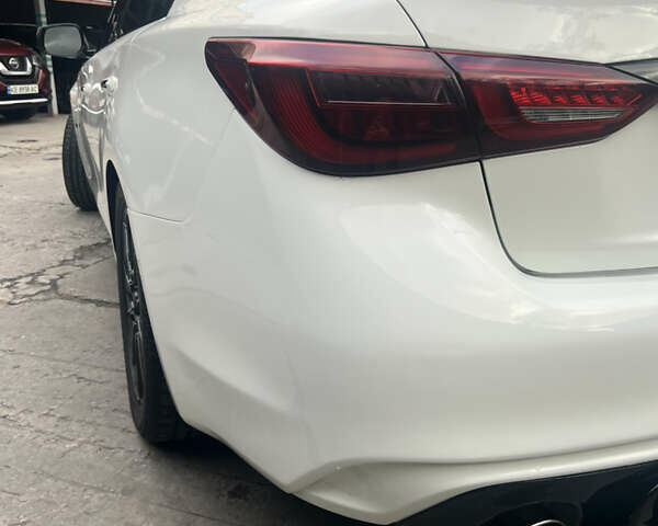 Білий Інфініті Q50, об'ємом двигуна 3 л та пробігом 141 тис. км за 13300 $, фото 34 на Automoto.ua