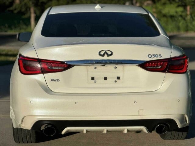 Білий Інфініті Q50, об'ємом двигуна 3 л та пробігом 45 тис. км за 4000 $, фото 5 на Automoto.ua