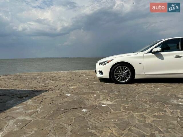 Белый Инфинити Q50, объемом двигателя 3 л и пробегом 103 тыс. км за 18333 $, фото 15 на Automoto.ua