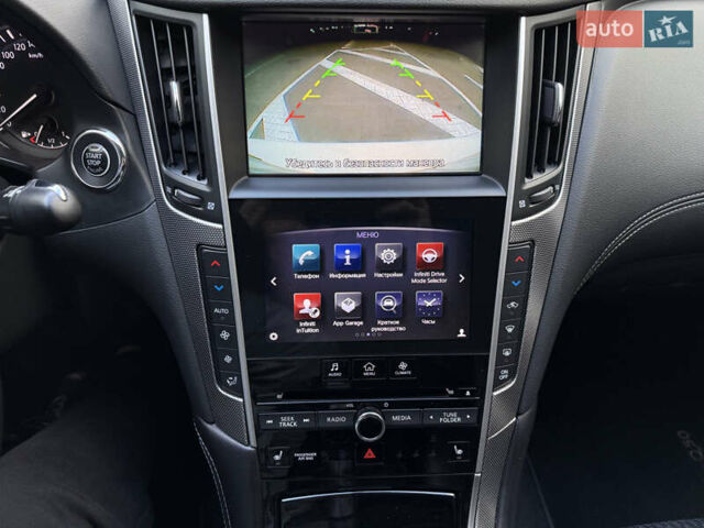 Белый Инфинити Q50, объемом двигателя 2 л и пробегом 117 тыс. км за 18000 $, фото 20 на Automoto.ua