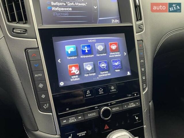 Белый Инфинити Q50, объемом двигателя 2 л и пробегом 156 тыс. км за 18514 $, фото 18 на Automoto.ua