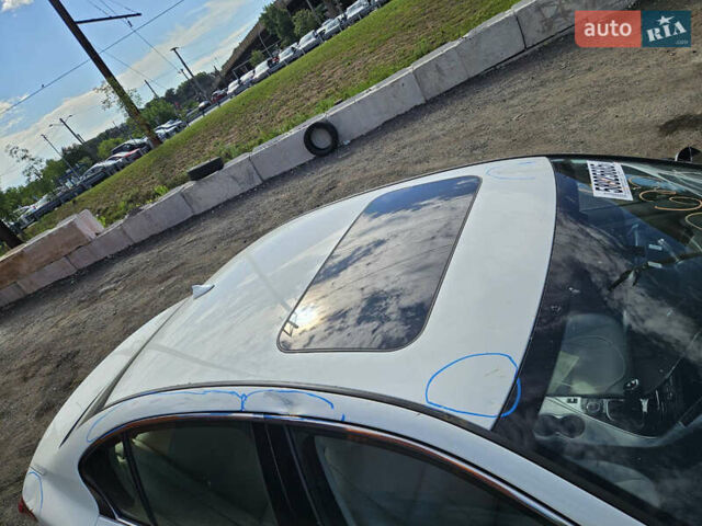 Білий Інфініті Q50, об'ємом двигуна 3 л та пробігом 12 тис. км за 16000 $, фото 17 на Automoto.ua