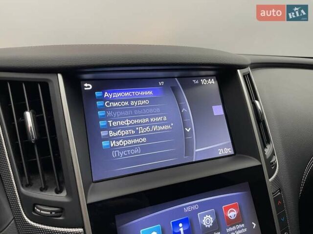 Белый Инфинити Q50, объемом двигателя 2 л и пробегом 156 тыс. км за 18514 $, фото 16 на Automoto.ua