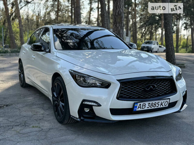 Білий Інфініті Q50, об'ємом двигуна 3 л та пробігом 46 тис. км за 21900 $, фото 3 на Automoto.ua