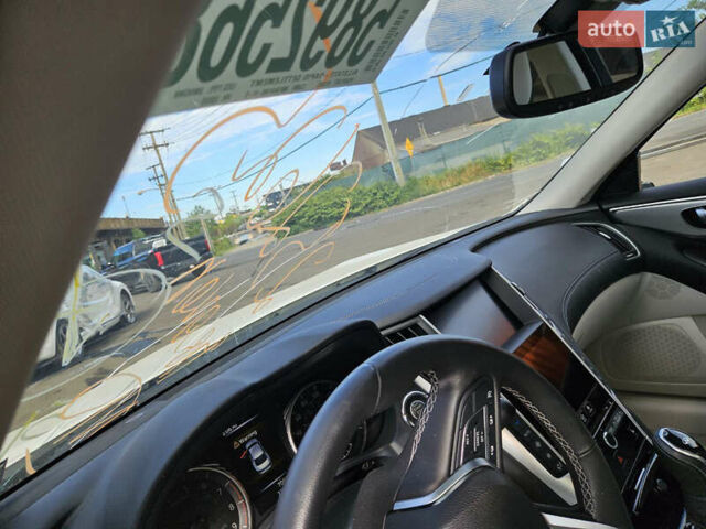 Білий Інфініті Q50, об'ємом двигуна 3 л та пробігом 12 тис. км за 16000 $, фото 15 на Automoto.ua