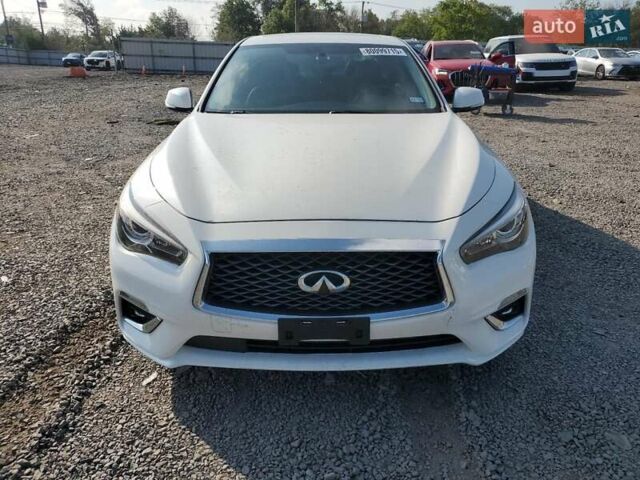 Белый Инфинити Q50, объемом двигателя 3 л и пробегом 84 тыс. км за 3800 $, фото 1 на Automoto.ua