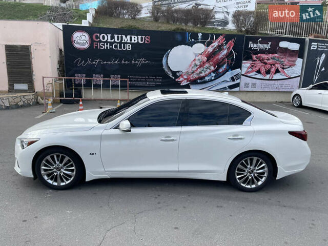 Белый Инфинити Q50, объемом двигателя 3 л и пробегом 70 тыс. км за 19000 $, фото 8 на Automoto.ua