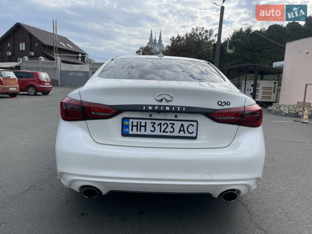 Белый Инфинити Q50, объемом двигателя 3 л и пробегом 70 тыс. км за 19000 $, фото 13 на Automoto.ua
