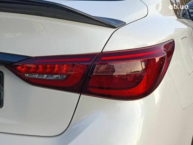 Белый Инфинити Q50, объемом двигателя 3 л и пробегом 71 тыс. км за 19490 $, фото 7 на Automoto.ua