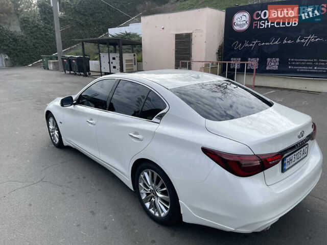 Белый Инфинити Q50, объемом двигателя 3 л и пробегом 70 тыс. км за 19000 $, фото 11 на Automoto.ua