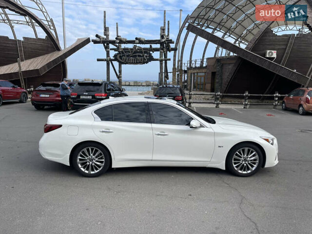 Білий Інфініті Q50, об'ємом двигуна 3 л та пробігом 70 тис. км за 22888 $, фото 17 на Automoto.ua