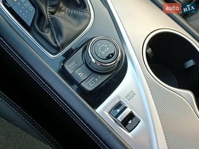 Белый Инфинити Q50, объемом двигателя 3 л и пробегом 71 тыс. км за 19490 $, фото 21 на Automoto.ua