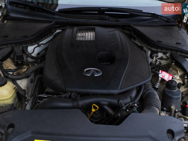 Белый Инфинити Q50, объемом двигателя 1.99 л и пробегом 12 тыс. км за 26500 $, фото 14 на Automoto.ua