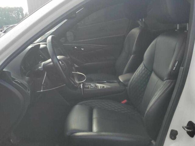 Белый Инфинити Q50, объемом двигателя 0 л и пробегом 32 тыс. км за 3700 $, фото 6 на Automoto.ua